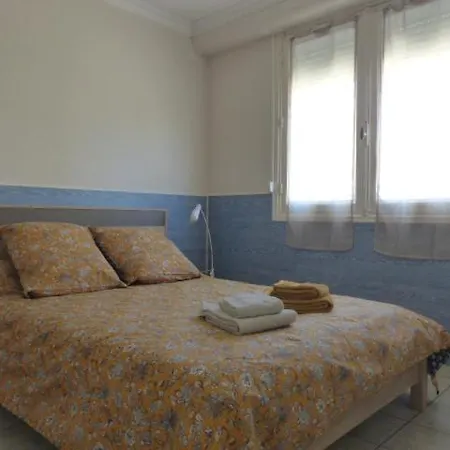 Maisonnette Proche Marche Et Plages Apartment Royan